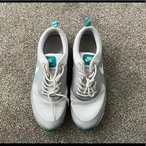 8.5 Nike Air Max Thea - barely worn